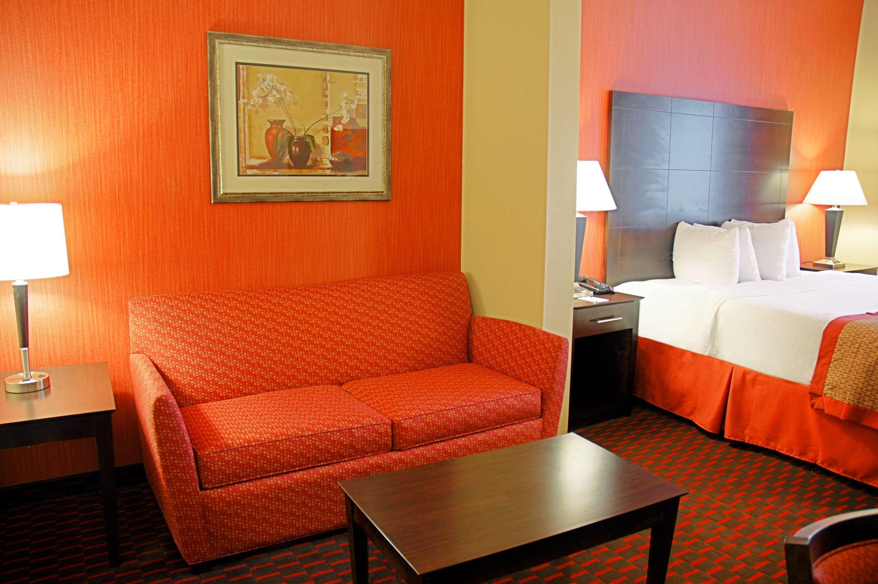Best Western Plus Flowood Inn & Suites Екстериор снимка