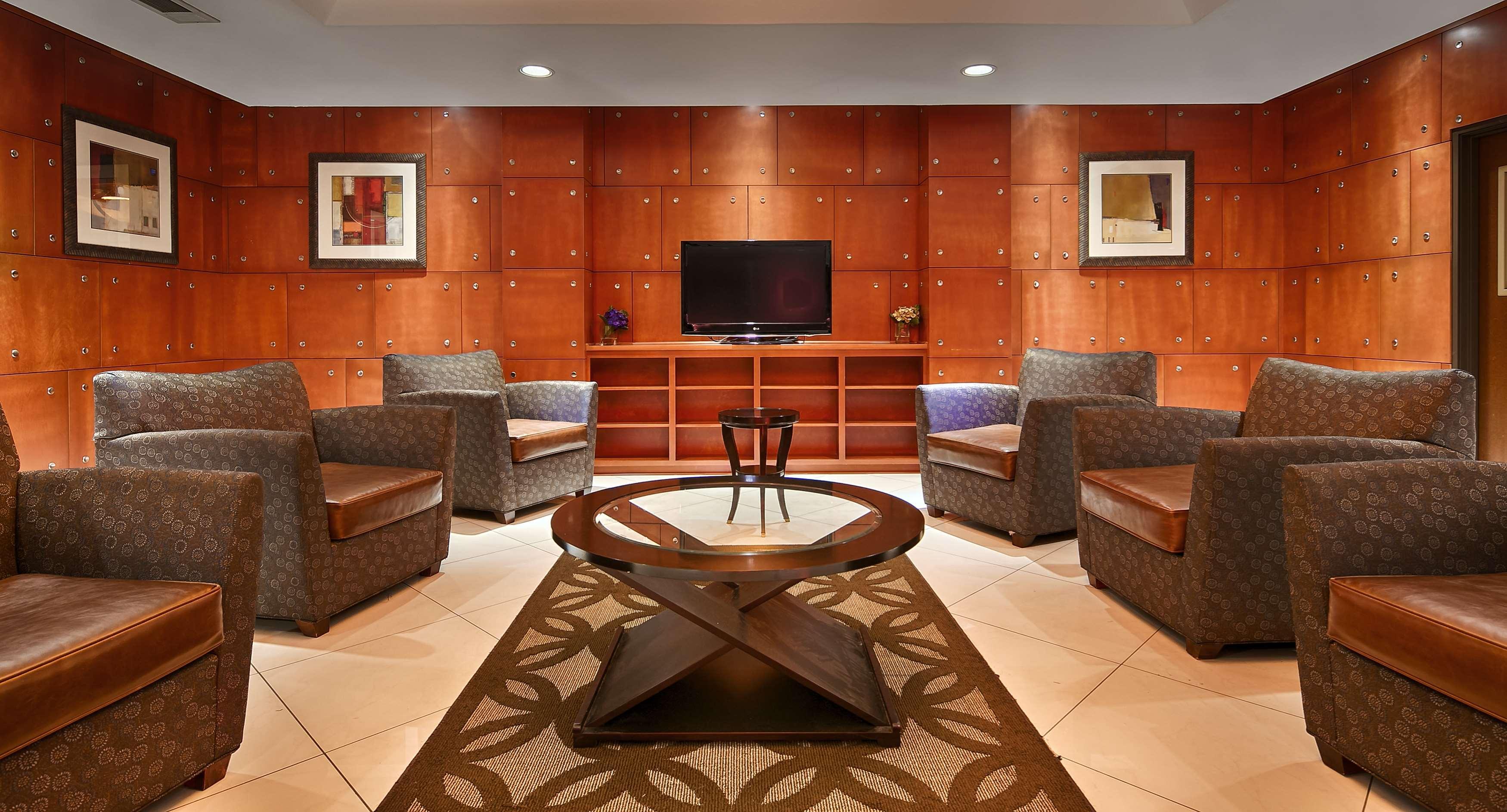Best Western Plus Flowood Inn & Suites Екстериор снимка