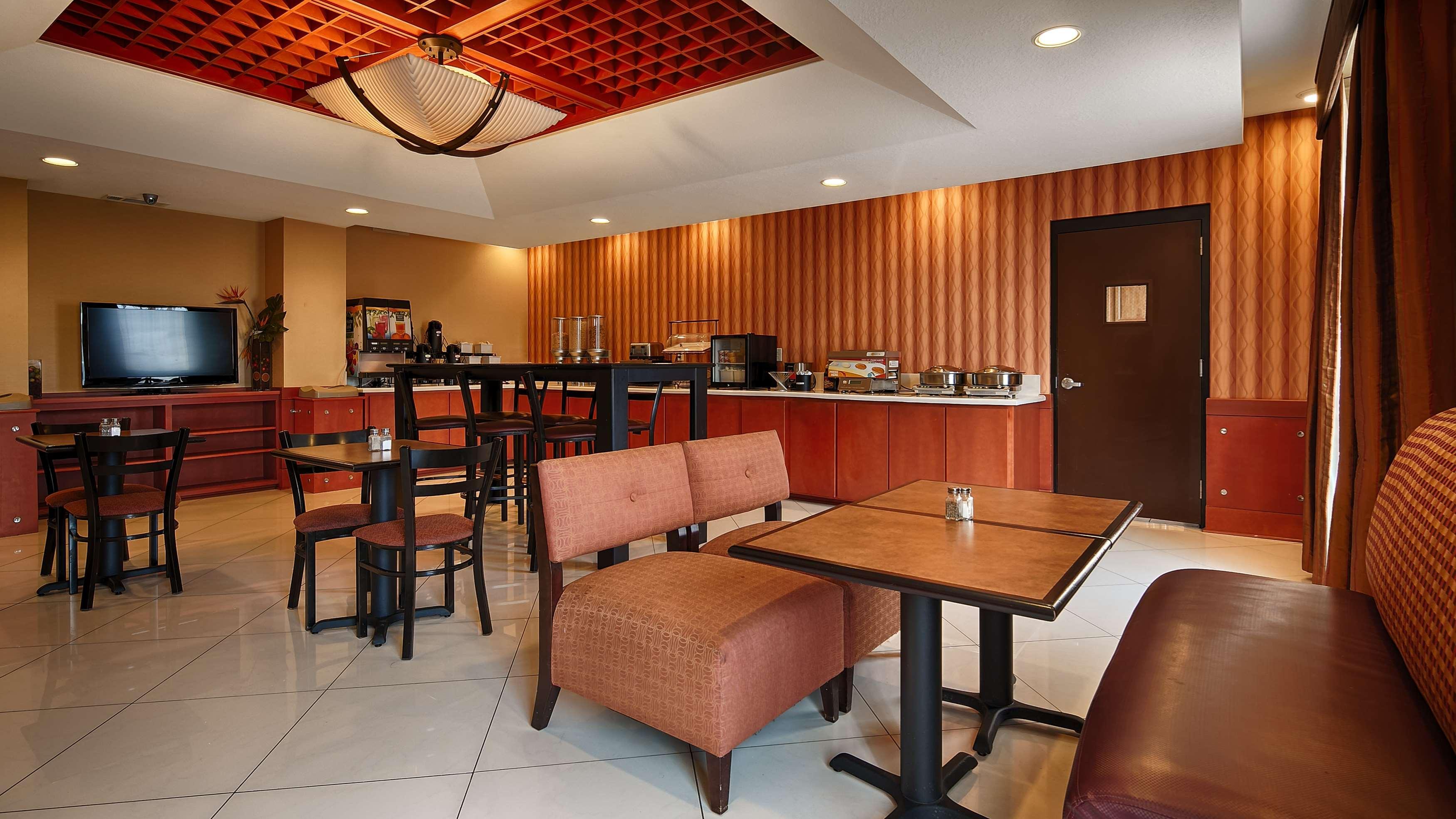 Best Western Plus Flowood Inn & Suites Екстериор снимка