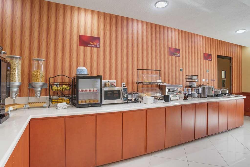 Best Western Plus Flowood Inn & Suites Ресторант снимка